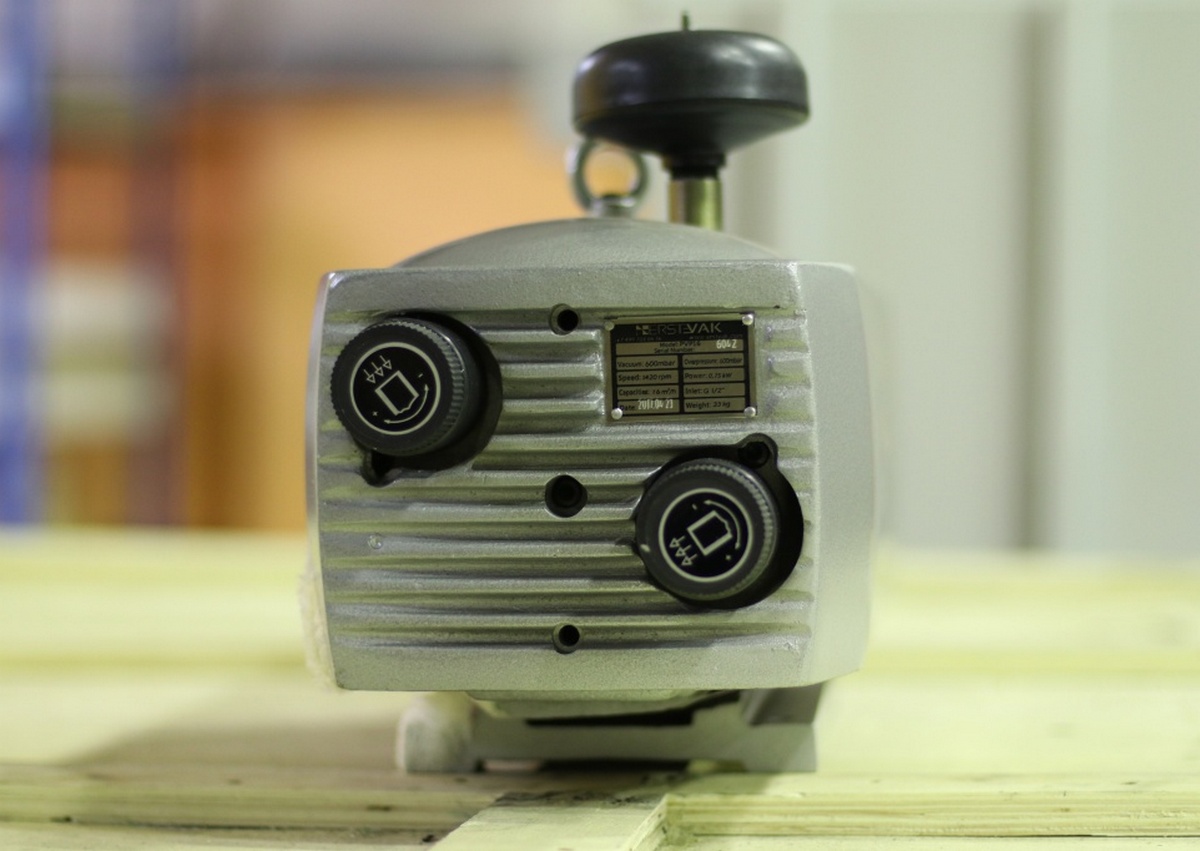 Вакуумный насос Erstevak PVP100